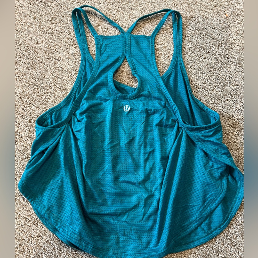 Lululemon athletic crop top tank
